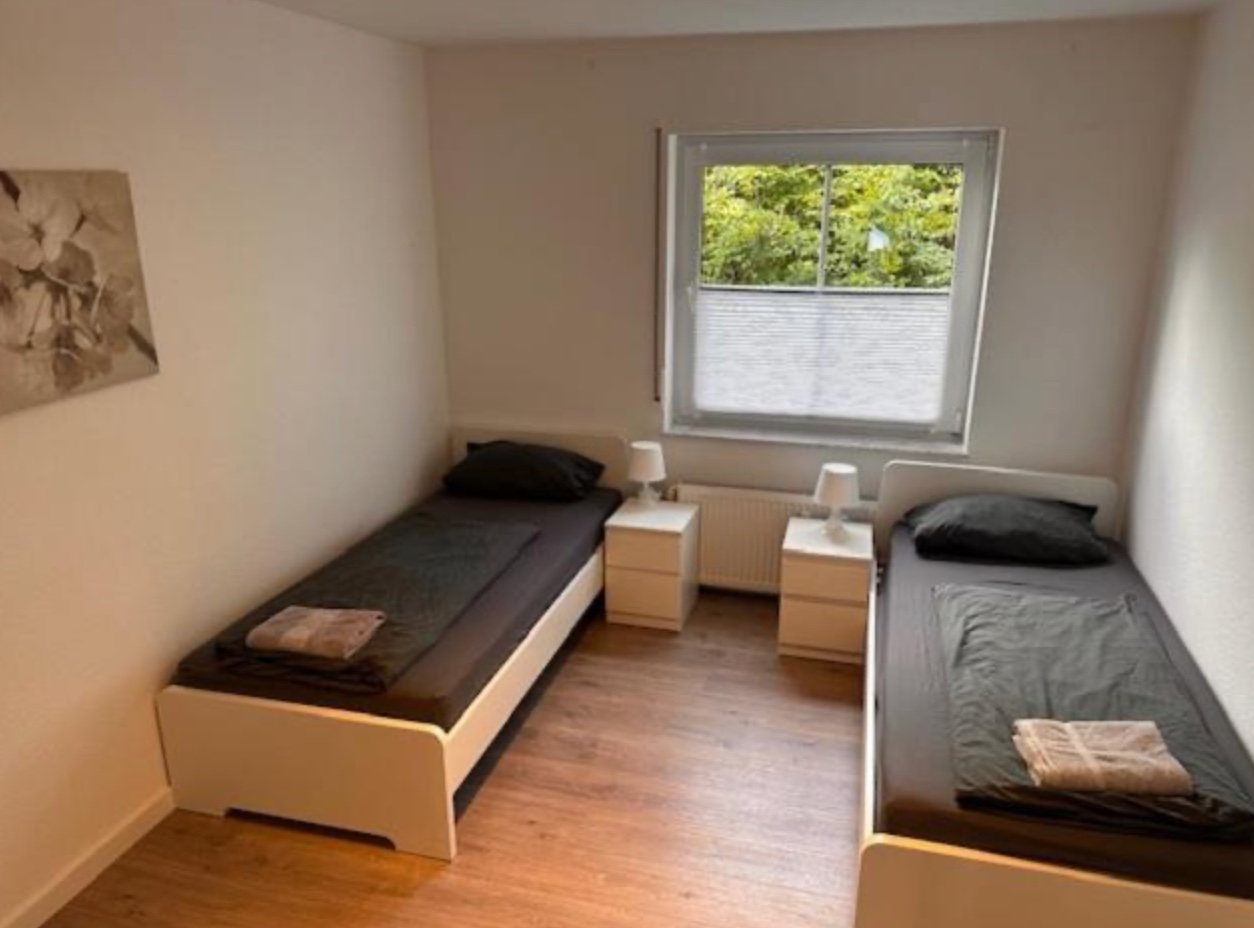 3-Schlafzimmer Apartment Wörrstadt mit Terrasse & Garten